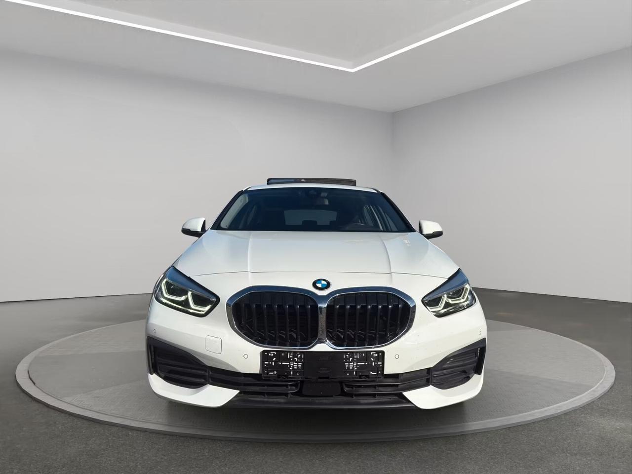 BMW 118i 5p. LED / TETTO / VIRTUAL