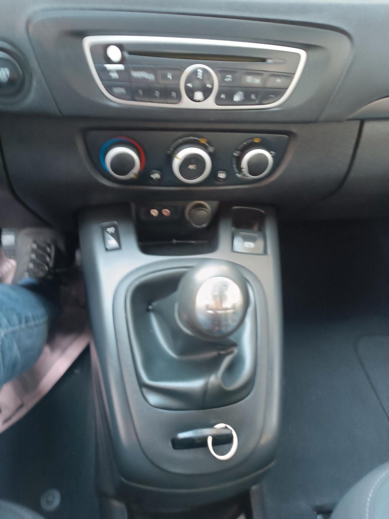 Renault Scenic Scénic X-Mod 1.6 GPL Dynamique