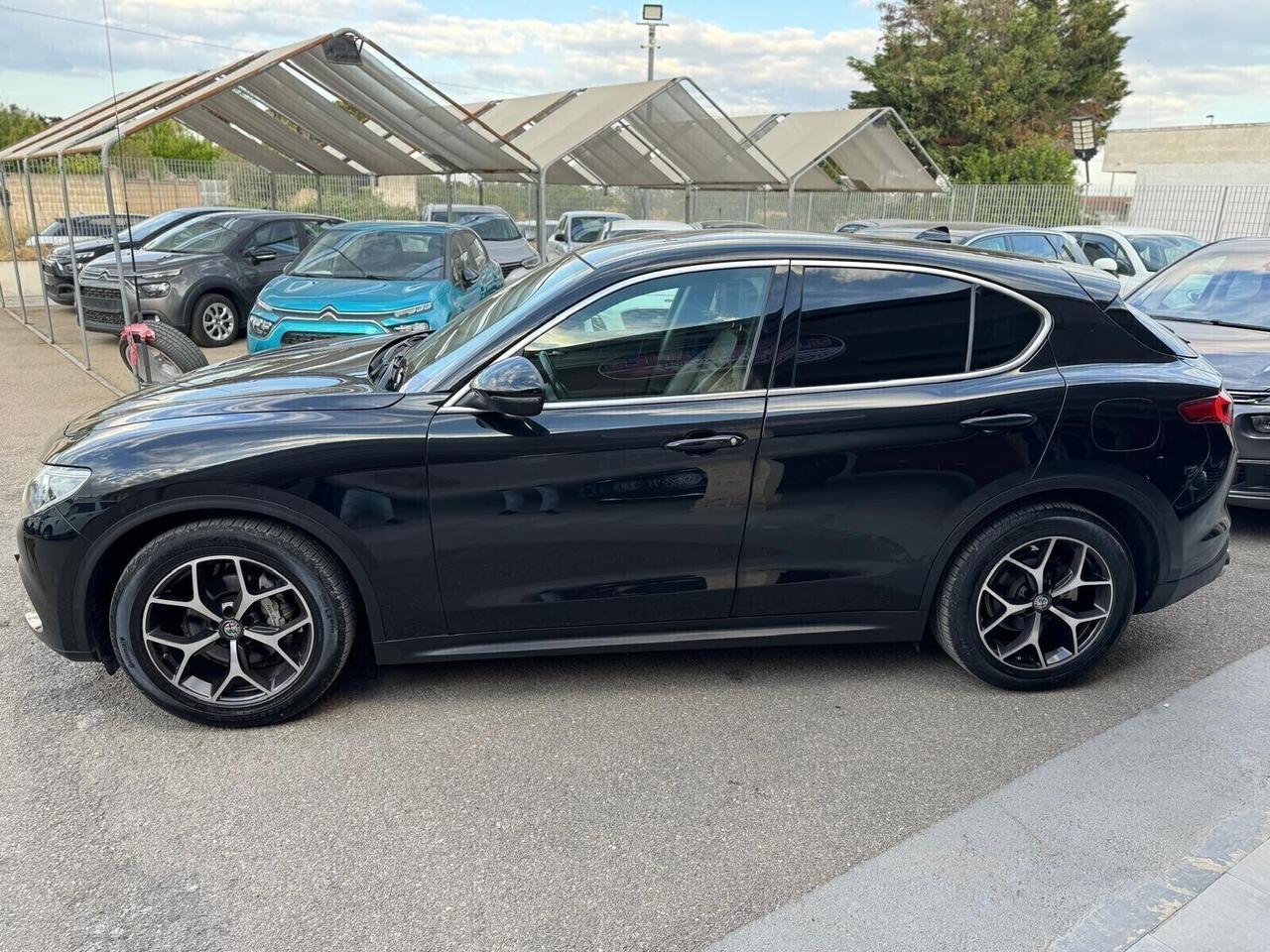 Alfa Romeo Stelvio 2.2 Turbodiesel 150 CV AT8 RWD