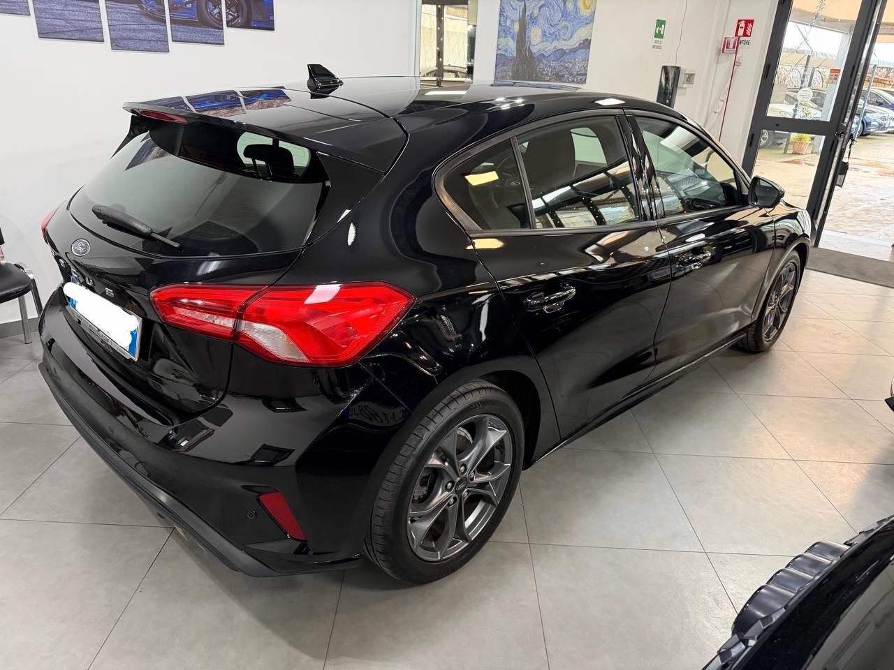 Ford Focus 2021 1.5 120 CV automatico 5p. ST-Line