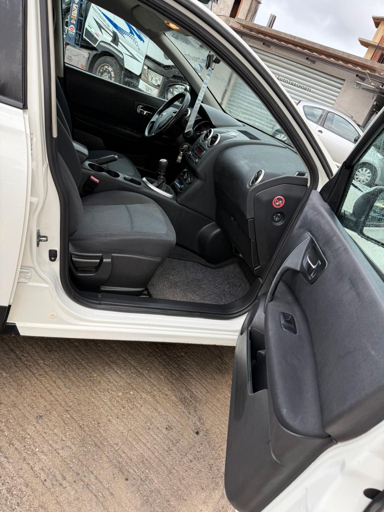 Nissan Qashqai 1.5 dCi DPF 360
