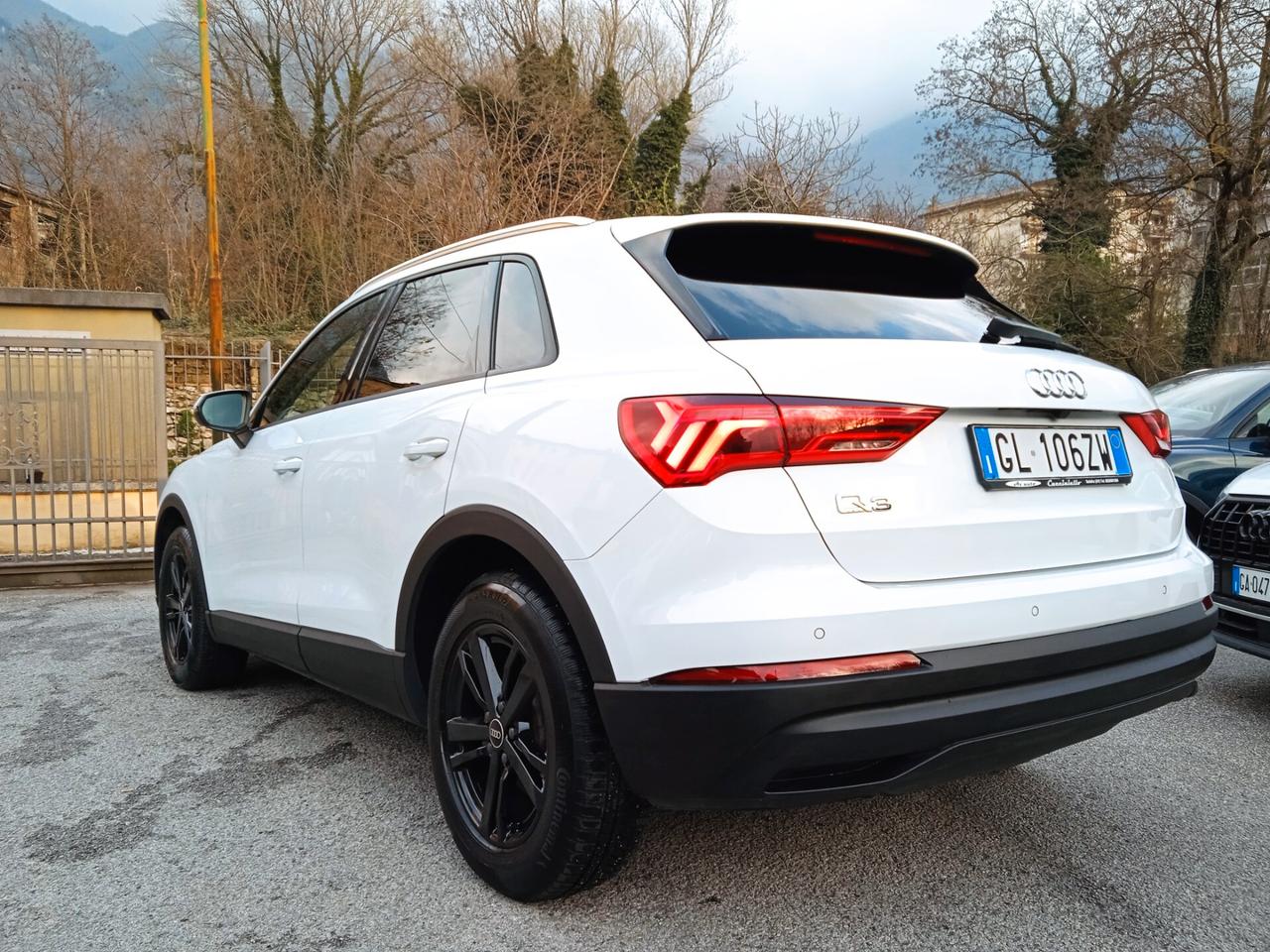 Audi Q3 35 TDI S tronic line edition black