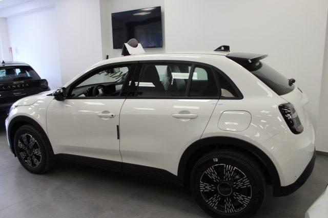 FIAT 600 Hybrid 110 CV DCT MHEV -KM0