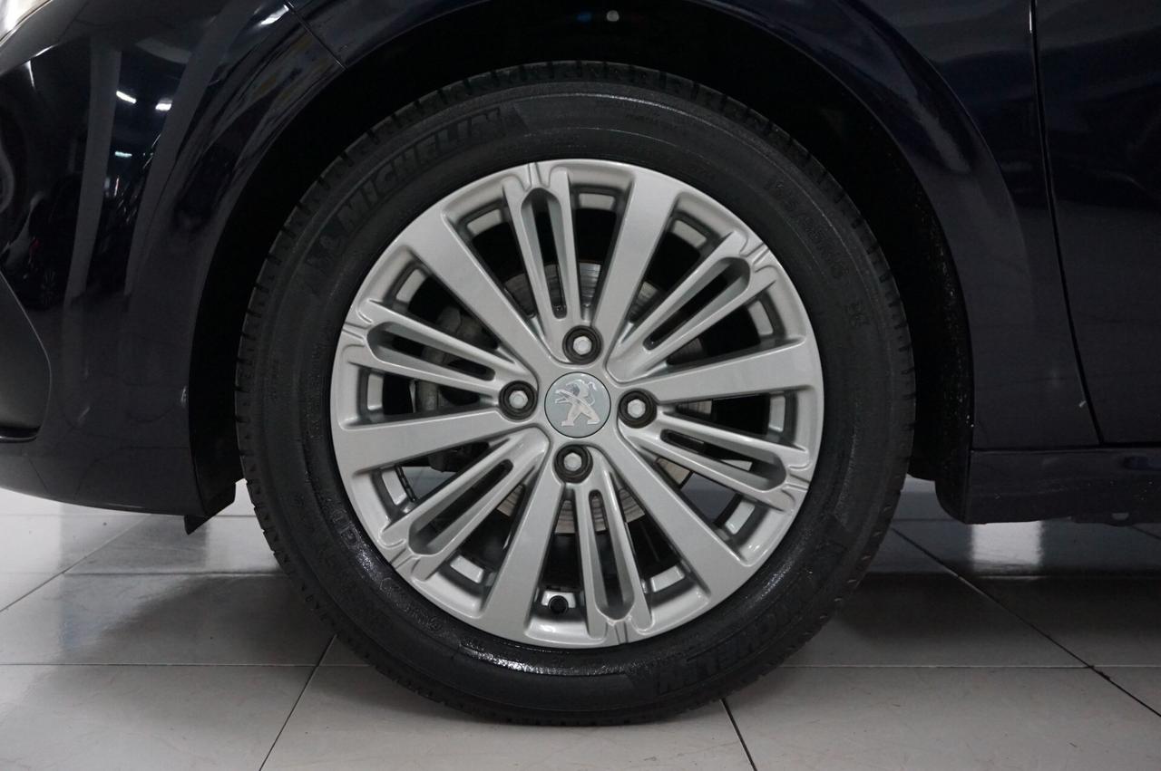 Peugeot 208 PureTech 82 5 porte Access
