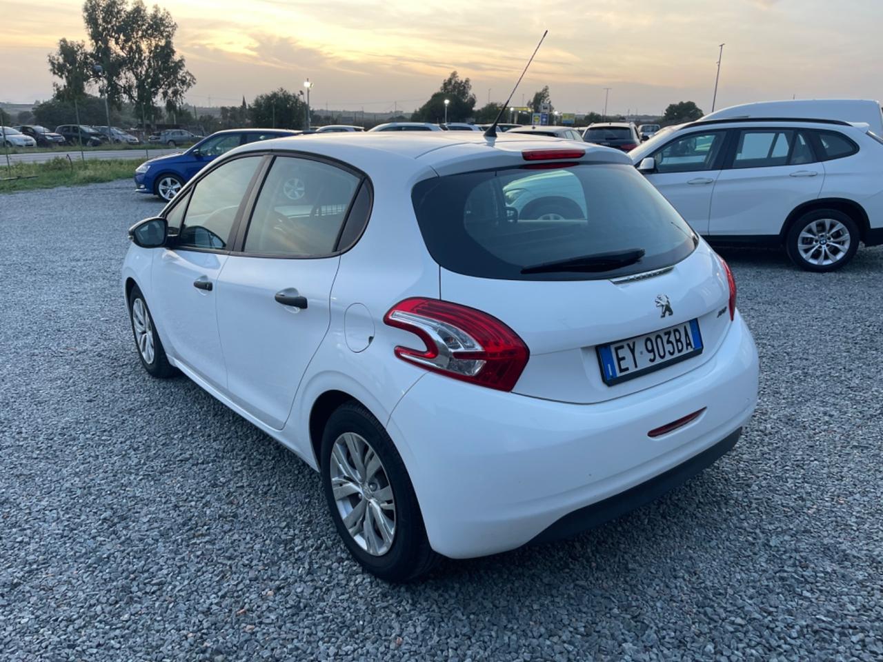 Peugeot 208 1.4 HDi VAN GARANZIA