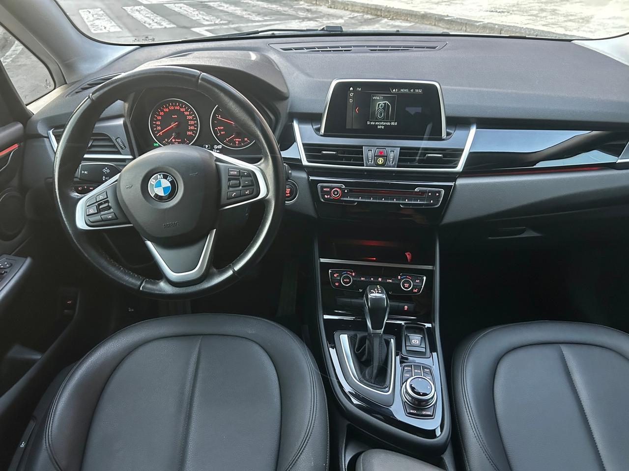 Bmw 2er Active Tourer 218d Luxury sport