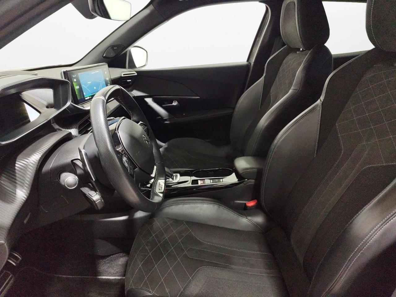 Peugeot 2008 1.5 bluehdi GT Pack 130cv