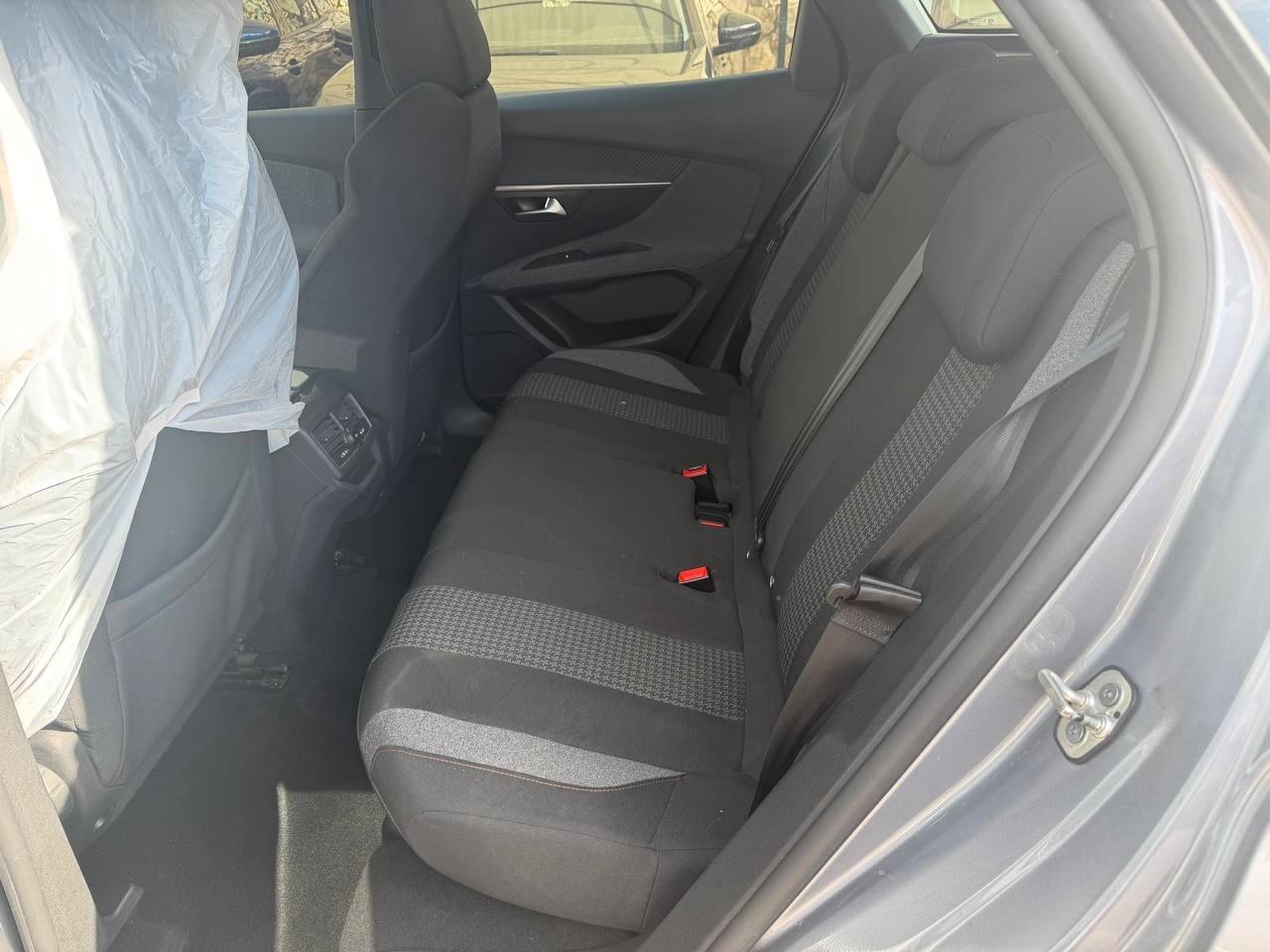 PEUGEOT 3008 2022 1.5 130CV EAT8 – GARANZIA 24 MESI