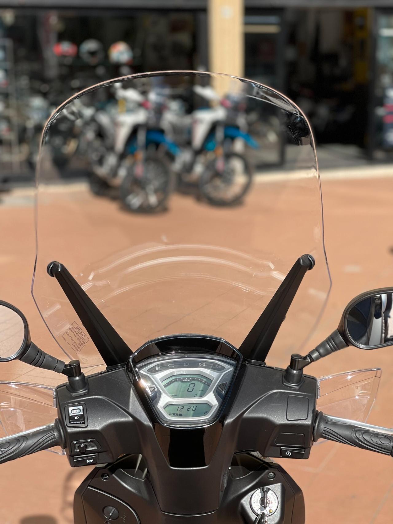 Kymco People S 200 i