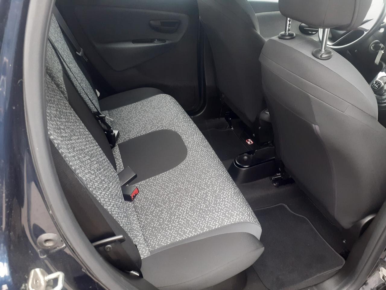 Lancia Ypsilon 1.0 FireFly 5 porte S&S Hybrid Ecochic Gold