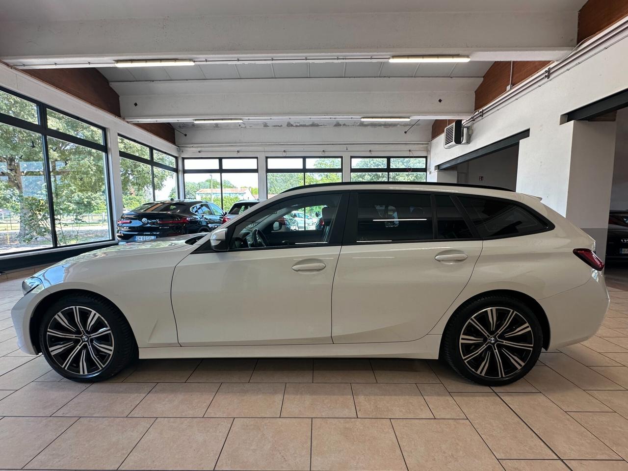 BMW 318d TOURING SPORT AUTO