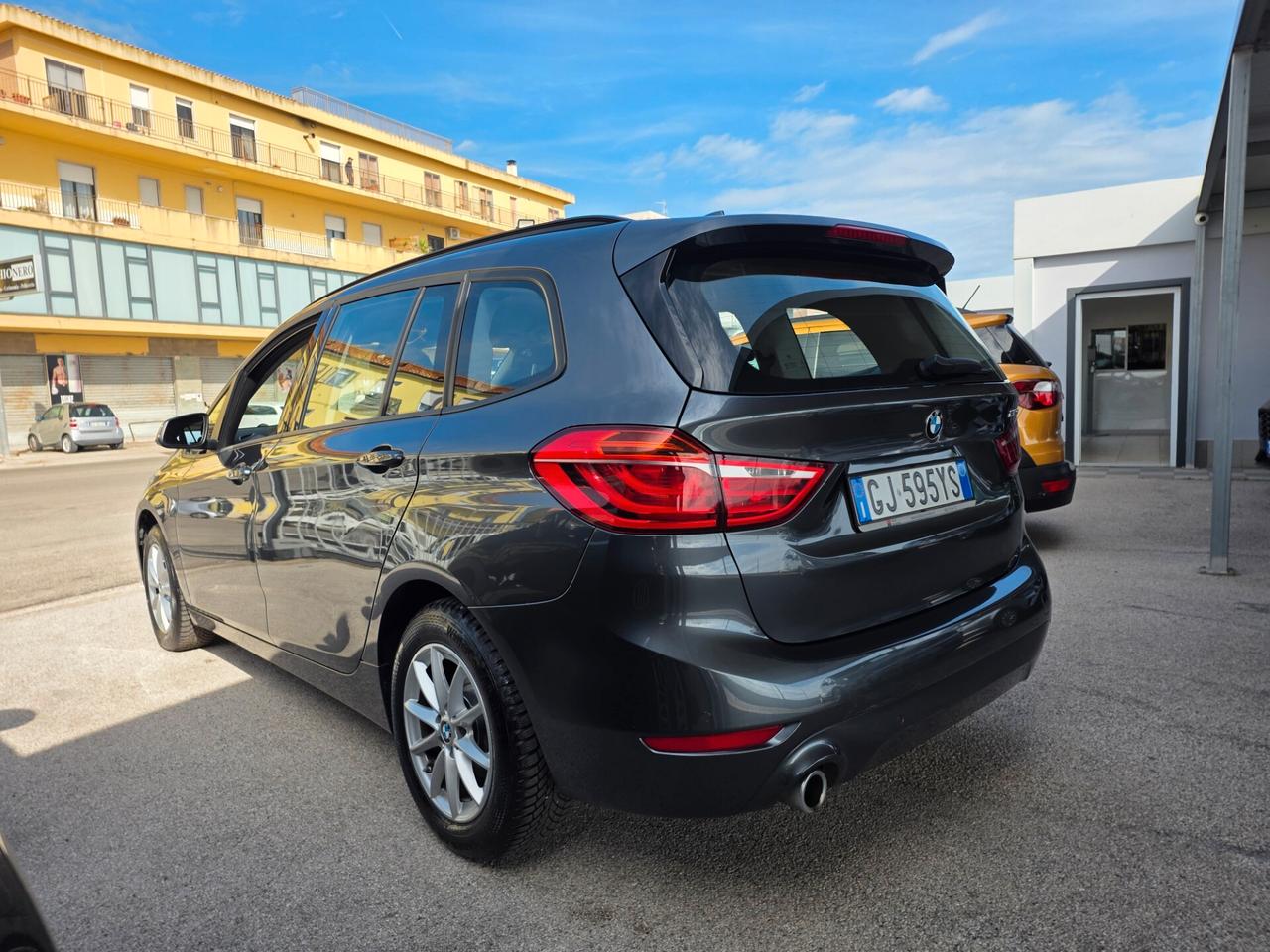 Bmw Serie 2 Gran Tourer 216d Business Automatica