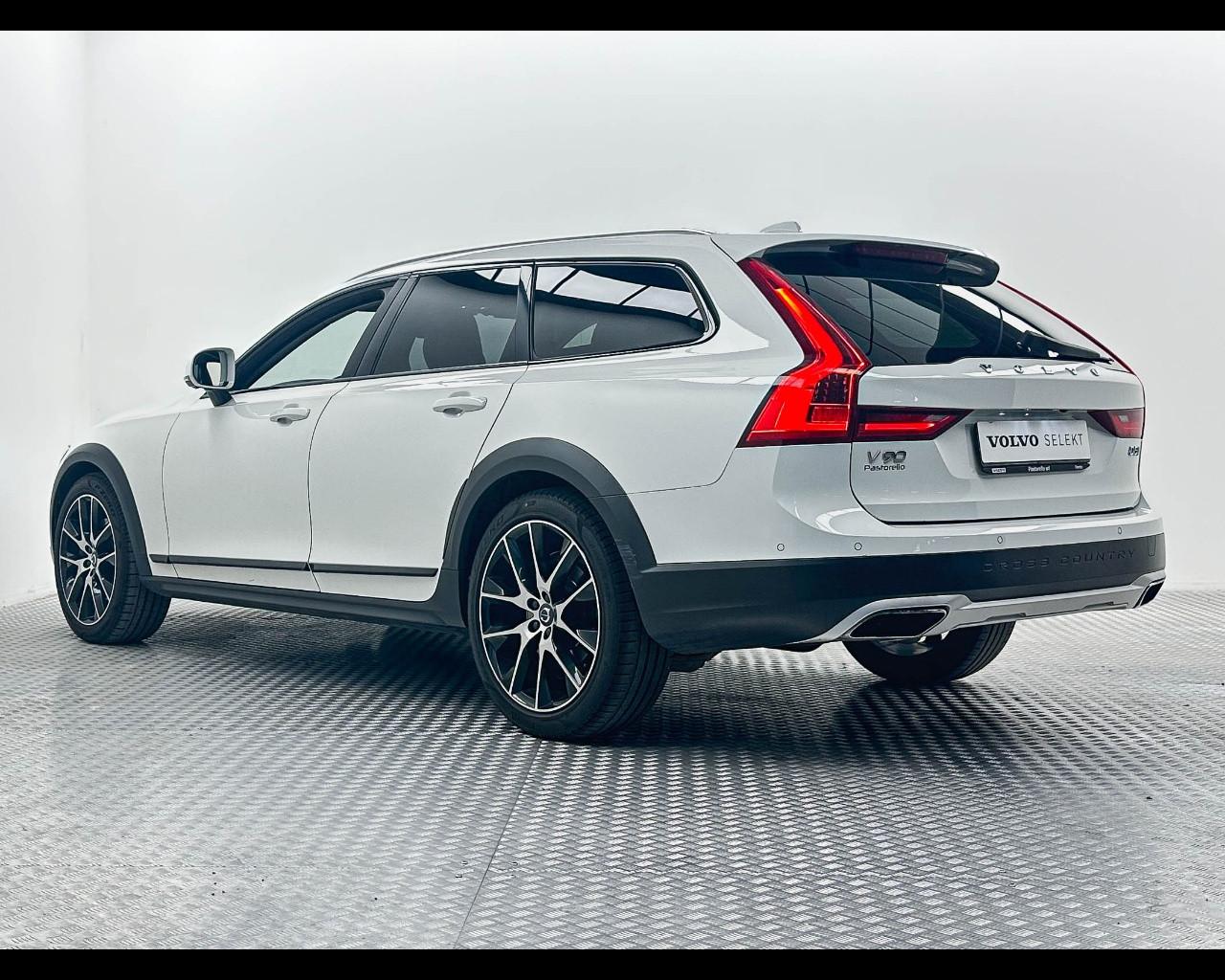 VOLVO V90 Cross Country D5 AWD Geartronic Pro