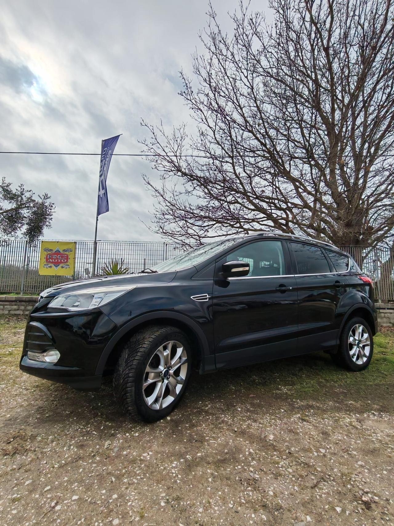 Ford Kuga 2.0 TDCI 150 CV S&S 4WD Powershift Titanium