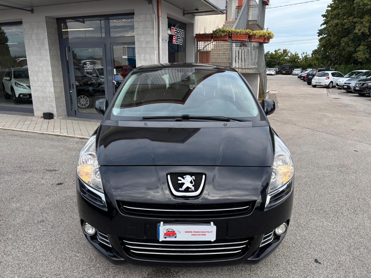 Peugeot 5008 1.6 Diesel 7 Posti Neopatentati