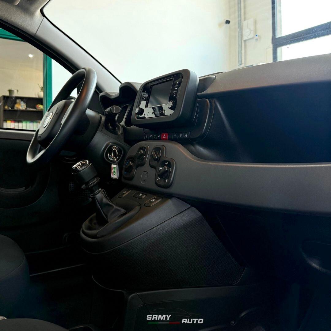 Fiat Panda 1.0 FireFly S&S Hybrid Red