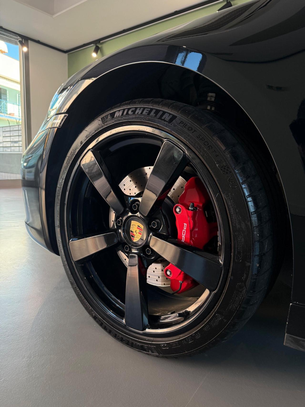Porsche 911 Carrera 4S