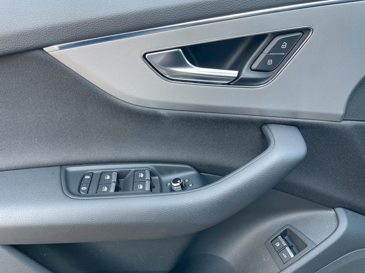 Audi Q7 55 TFSI quattro tiptronic Business