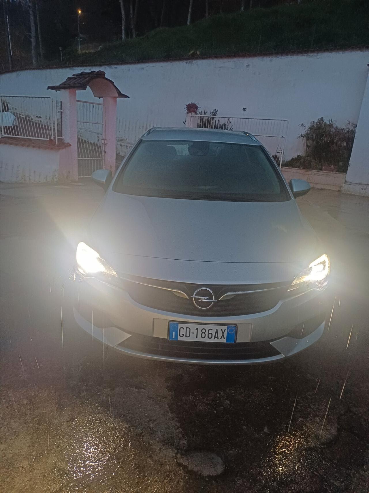 Opel Astra 1.5 CDTI 105 CV S&S Sports Tourer Business Elegance