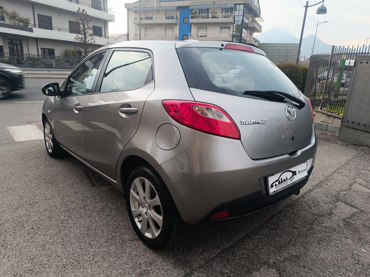 Mazda 2 1.3 75CV TRENDY CERCHI LEGA COMANDI AL VOLANTE