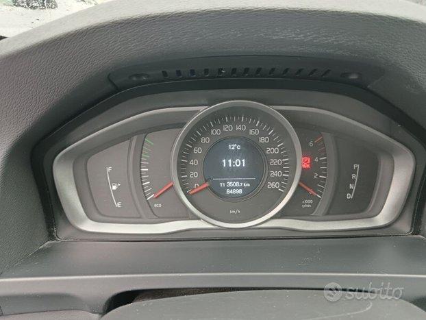 VOLVO V60 (2010-2018) V60 D2 Geartronic Kinetic