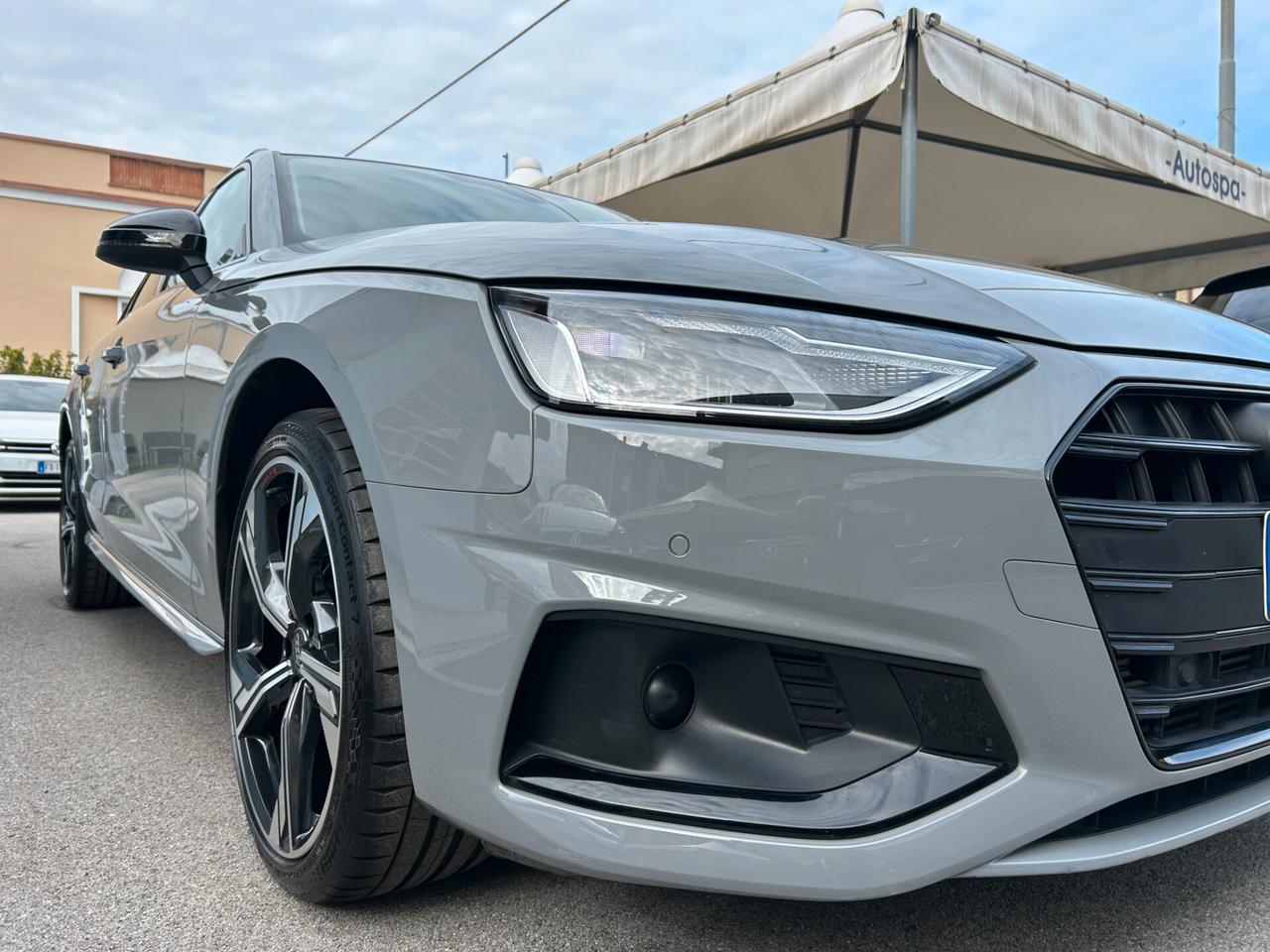 Audi A4 Avant 40 g-tron Stronic Business Adv 22