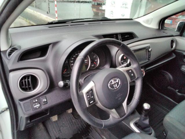 TOYOTA Yaris 1.0 5 porte Lounge