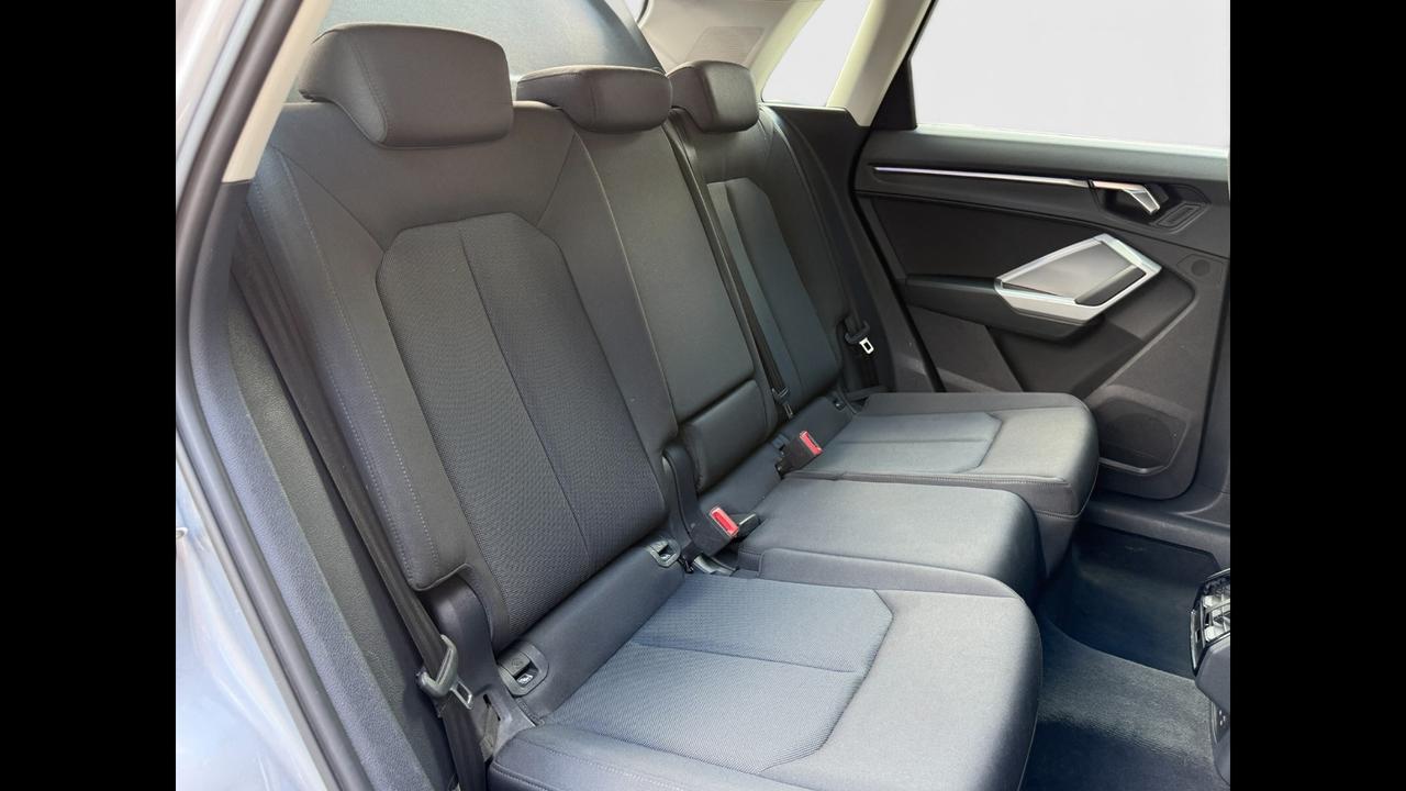 AUDI Q3 II 2018 - Q3 35 2.0 tdi Business Advanced s-tronic