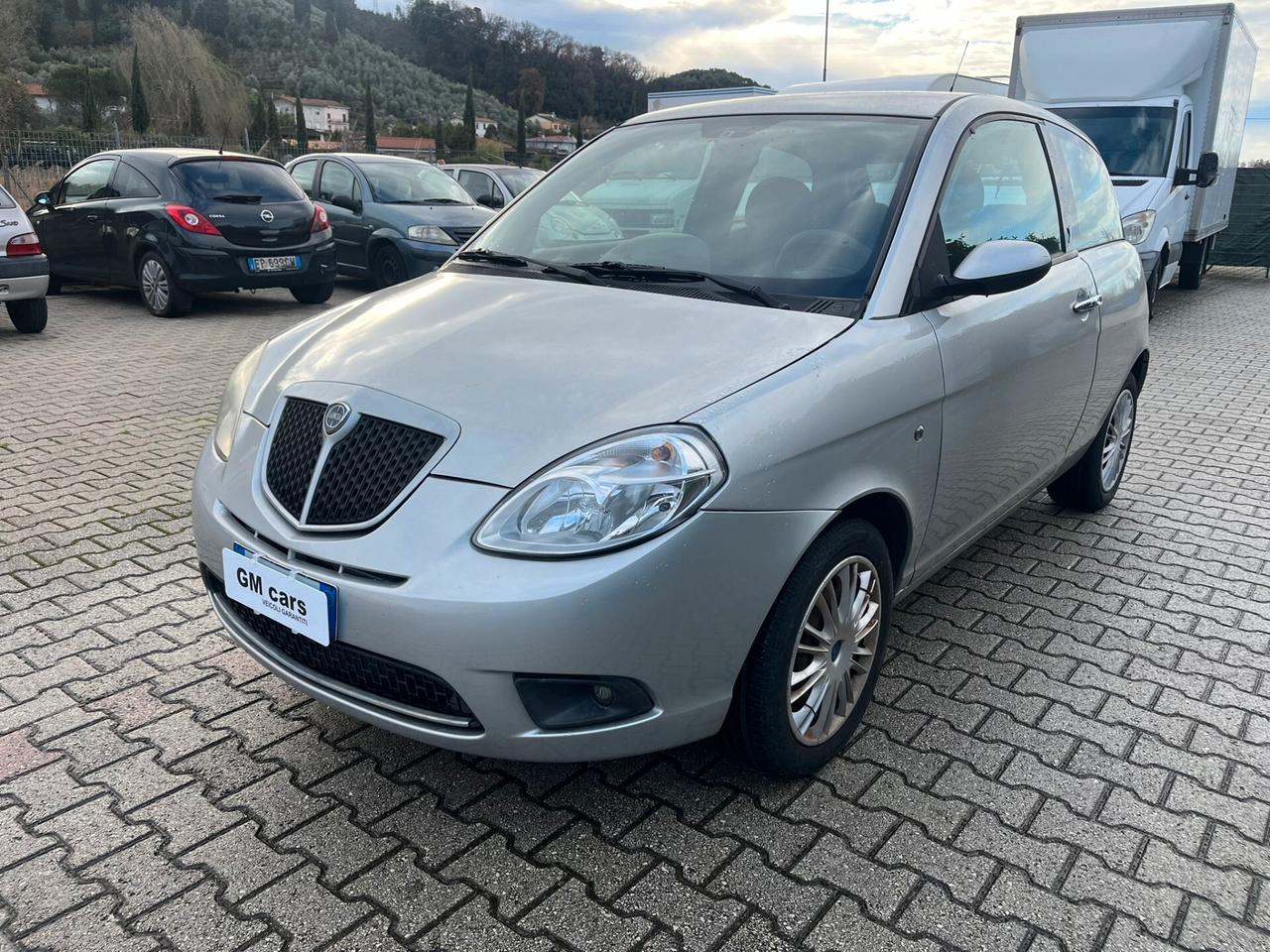Lancia Ypsilon 1.2 Versus
