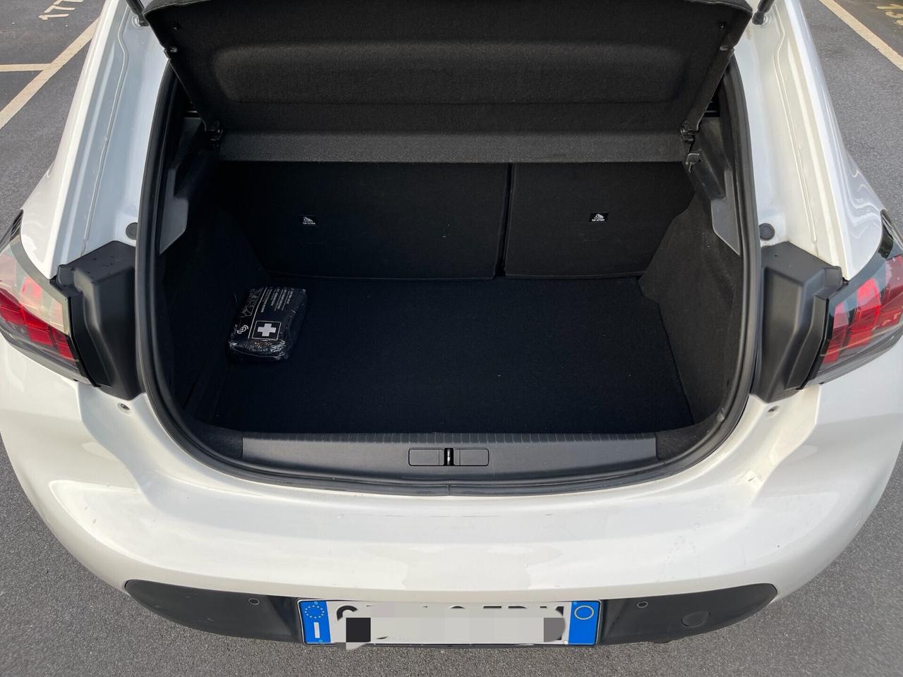 Peugeot 208 BlueHDi 100 cambio 6 marce - NEOPATENTATI-