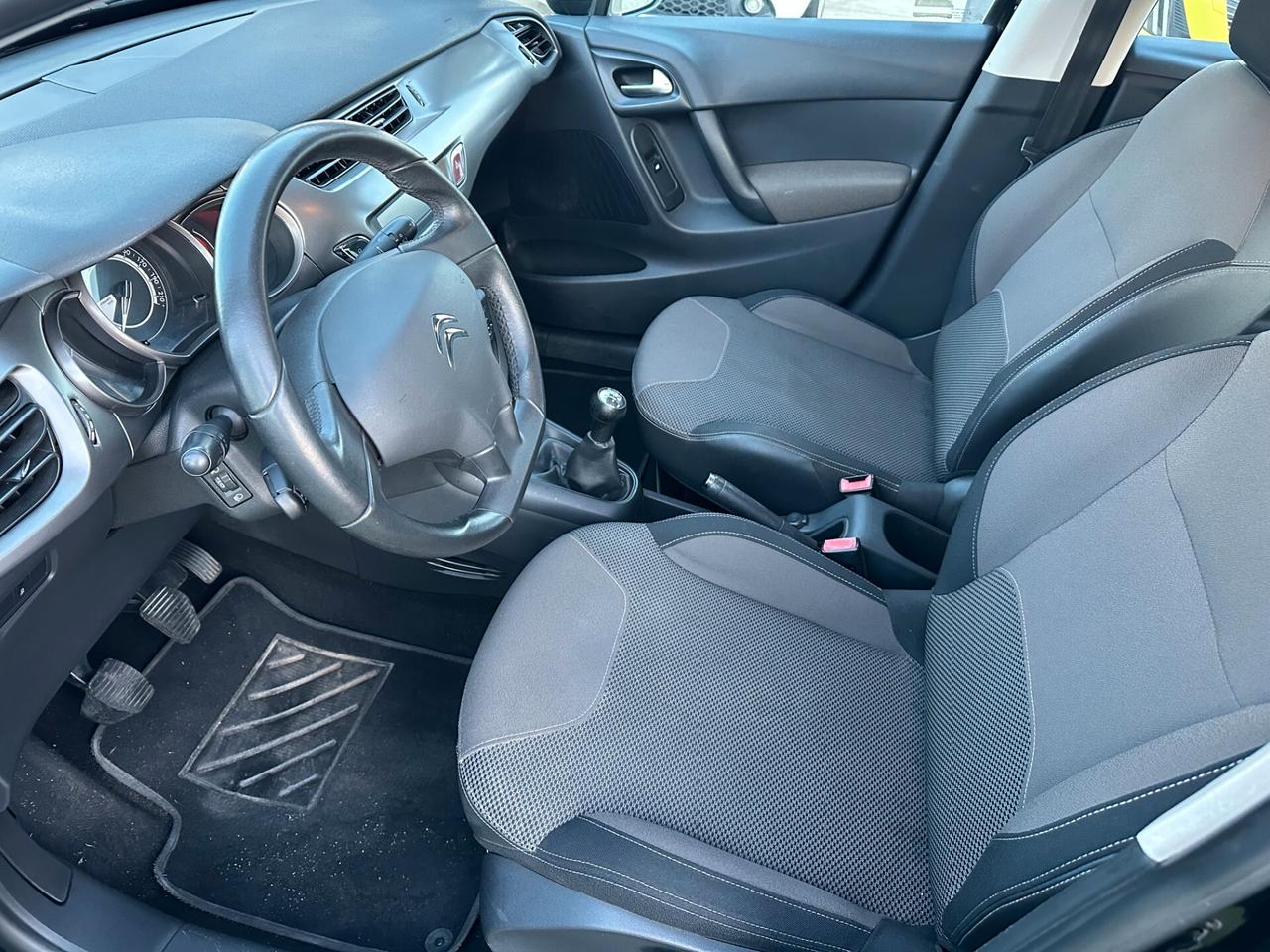 Citroen C3 C3*1.2*EXCLUSIVE*82CV*GANCIO*LED*NEOPATENTATI*