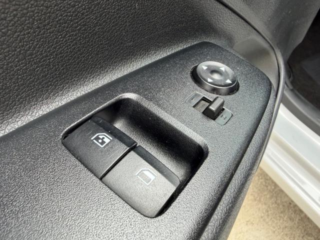 HYUNDAI i10 1.0 MPI AUTOMATICA CONNECTLINE+VIRTUAL+NAVI+PDC