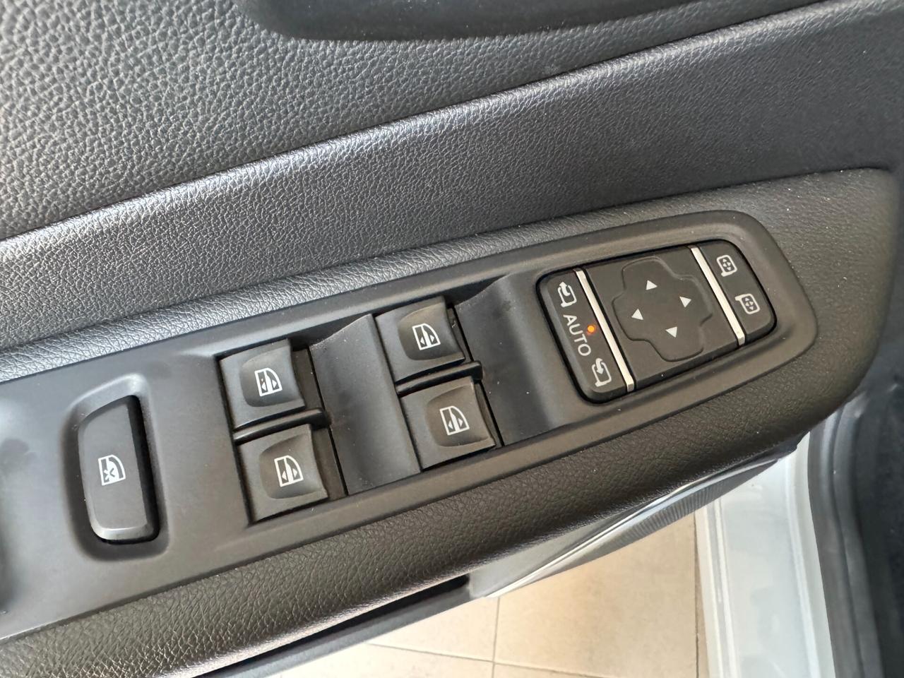Renault Captur TCe 12V 90 CV Sport Edition2 - OK NEOPATENTATI!