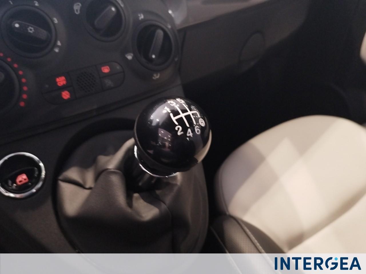 FIAT 500C 1.0 hybrid Dolcevita 70cv
