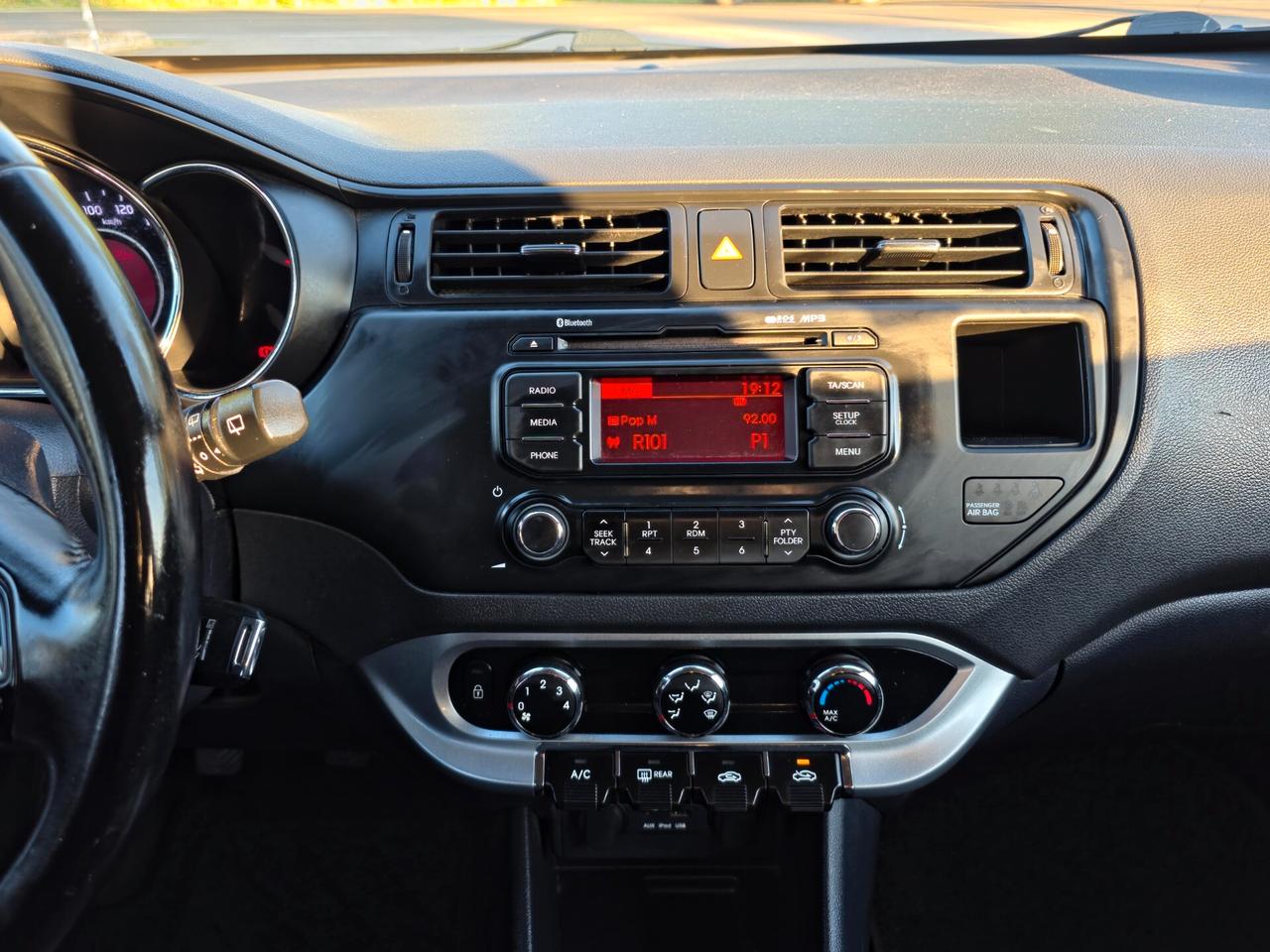 Kia Rio 1.1 CRDi 5p. Active 2014-E5B Manuale NEO