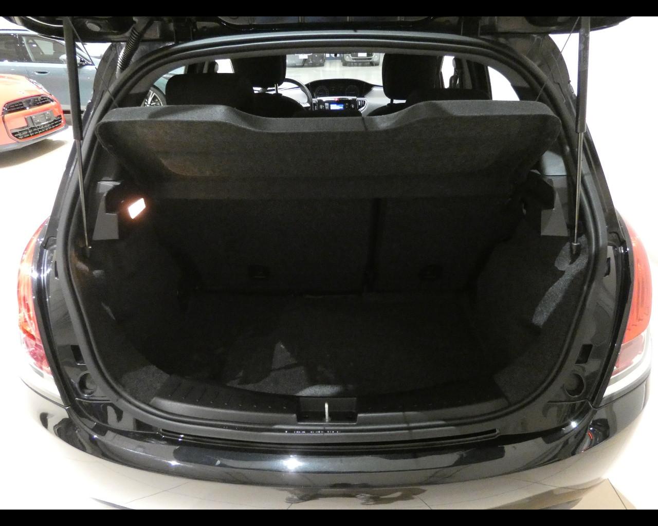 LANCIA Ypsilon 3ª serie - Ypsilon 1.2 69 CV 5 porte Elefantino Blu