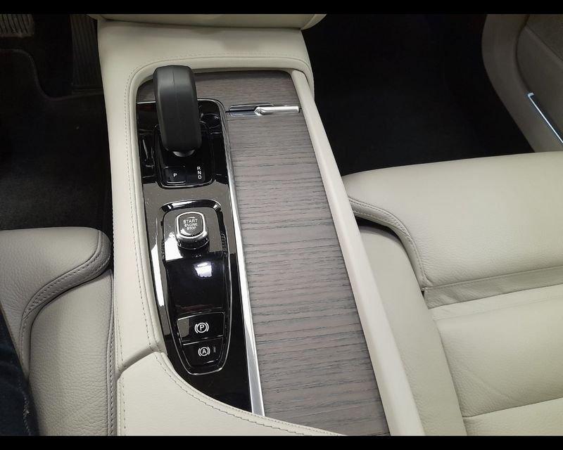 Volvo V90 2.0 b4 Inscription awd auto