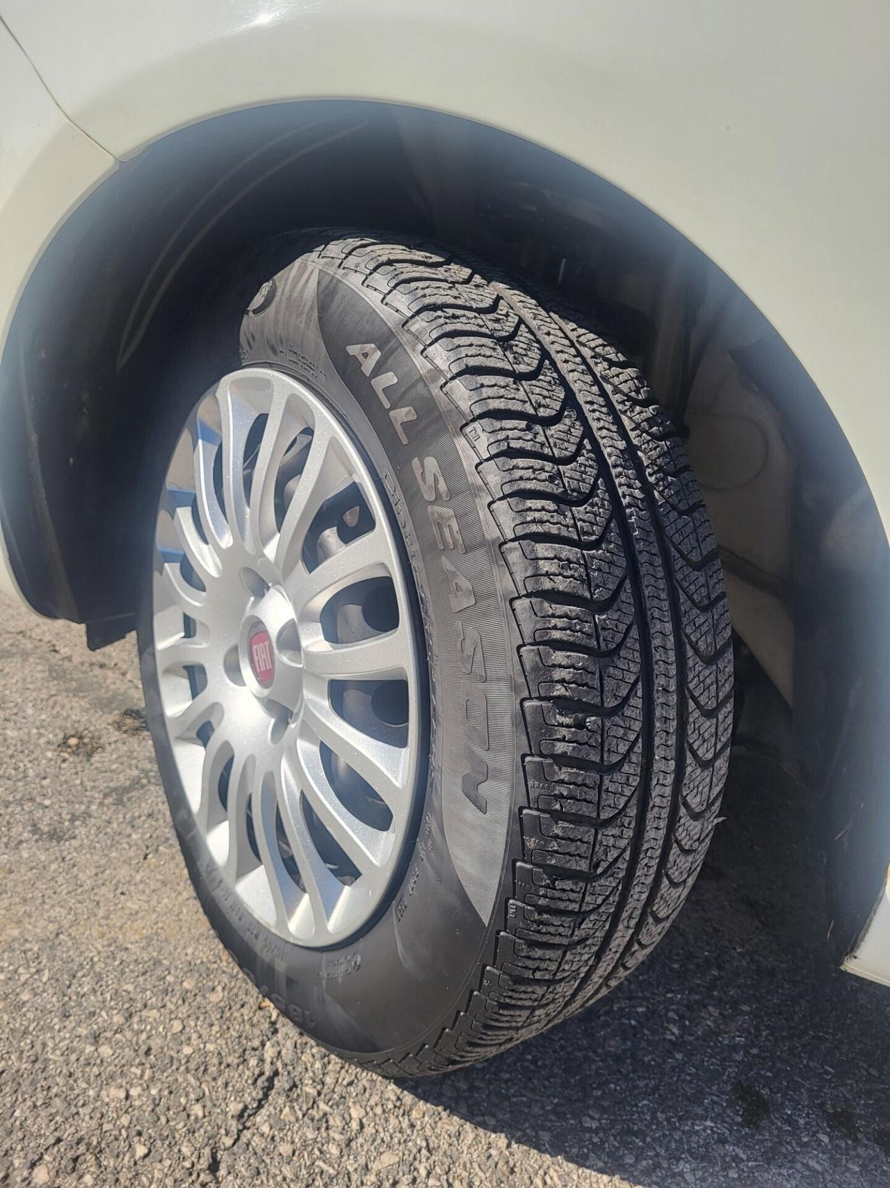 FIAT PUNTO EVO 1,3 Mjet-UNICO PROPR-4 REVISIONI