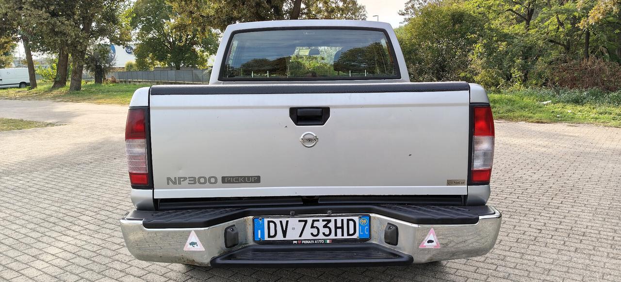 Nissan Navara NP300 2.5 tdi 5p. Double Cab Premium