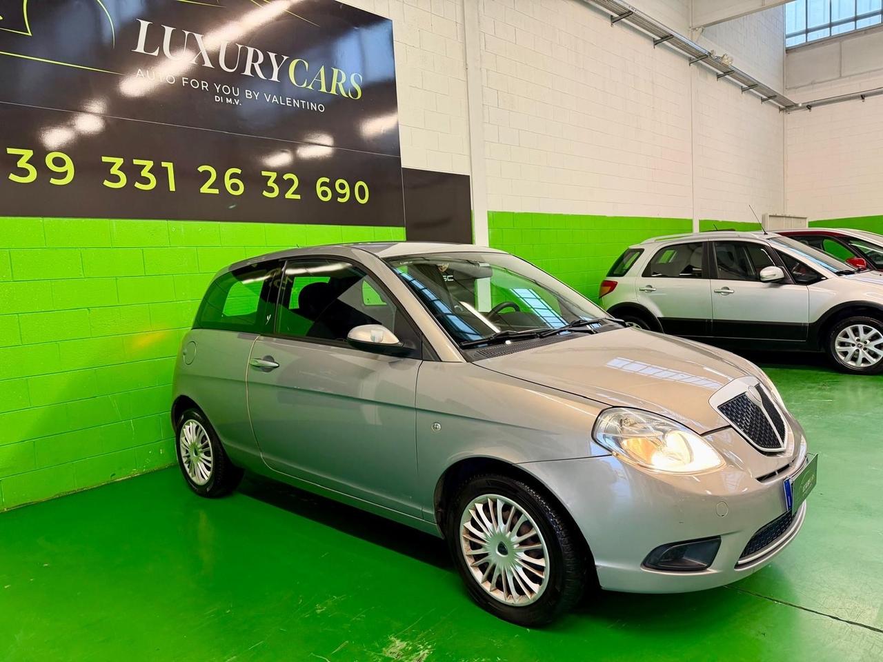 Lancia Ypsilon 1.4 16V Sport MomoDesign Automatica
