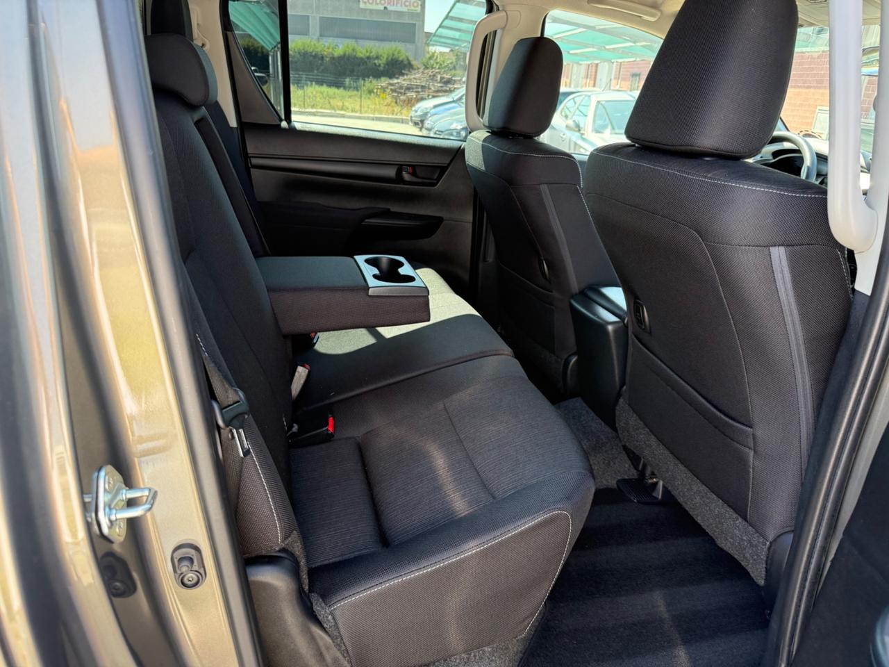 Toyota Hilux 2.8 D-4D 4WD 4 porte Double Cab Comfort