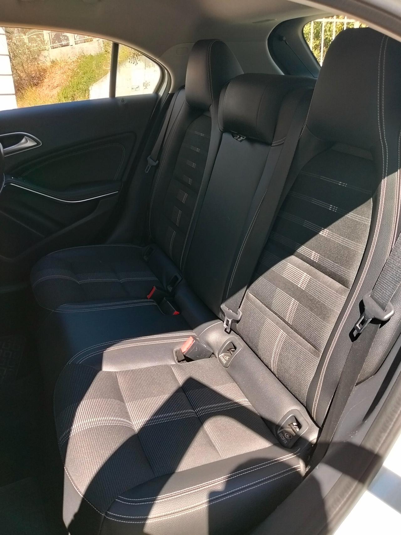 Mercedes-benz A 180 d Premium