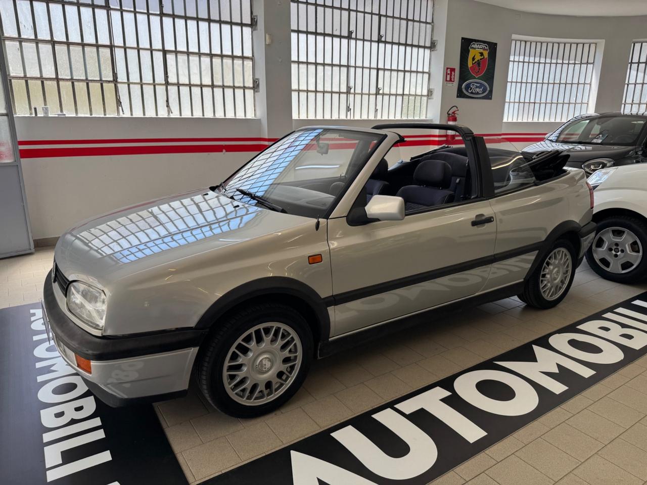 Volkswagen Golf Cabriolet 1.8 cat (75 CV) Basic