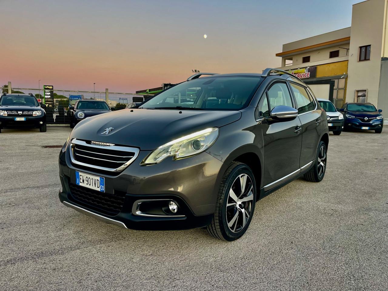 PEUGEOT 2008 1.6 HDI FULL LED ALLURE PARI AL NUOVO