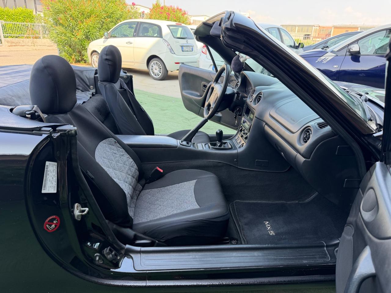 Mazda MX-5 1.6i 16V cat Miracle