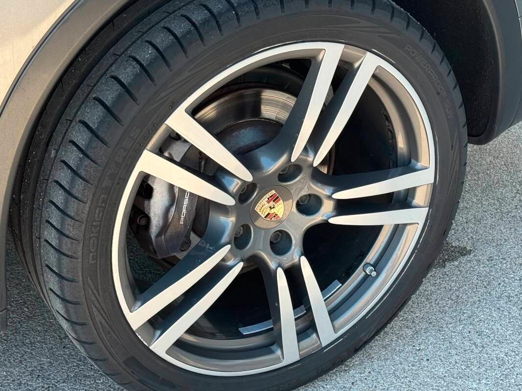 Porsche Cayenne Cayenne 3.0 Platinum Edition tiptronic