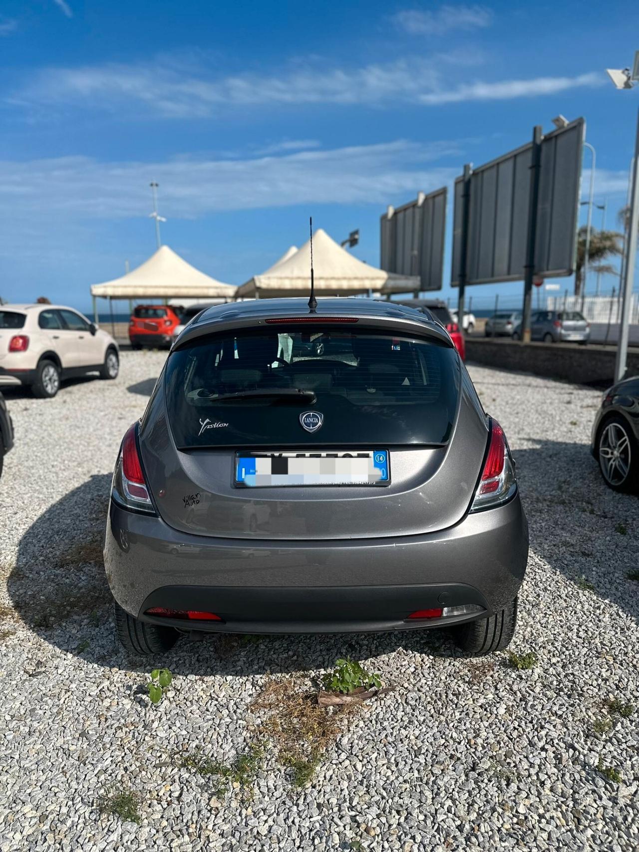 Lancia Ypsilon 1.3 MJT 16V 95 CV 5 porte S&S Silver
