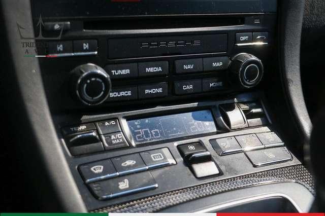 Porsche 911 991 Coupe 3.0 Carrera 4 GTS "Lift"