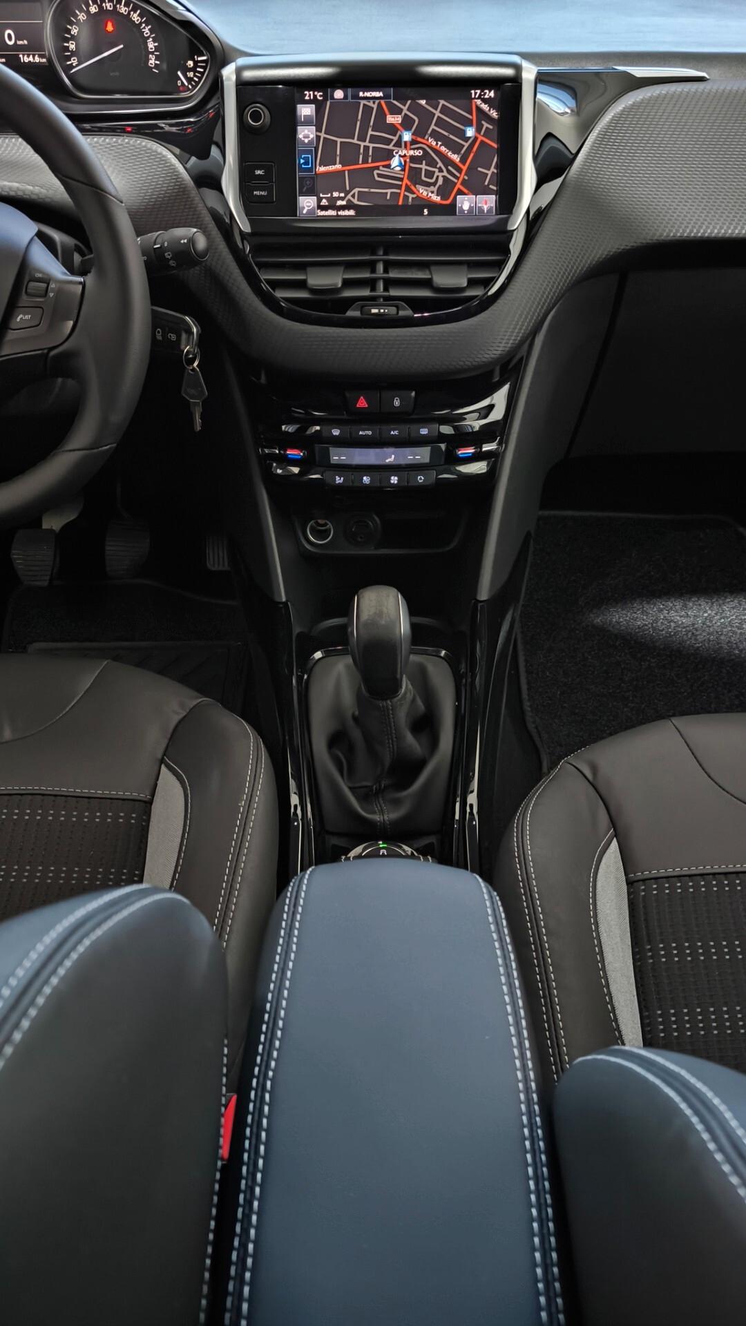 Peugeot 2008 BlueHDi 100 S&S Allure