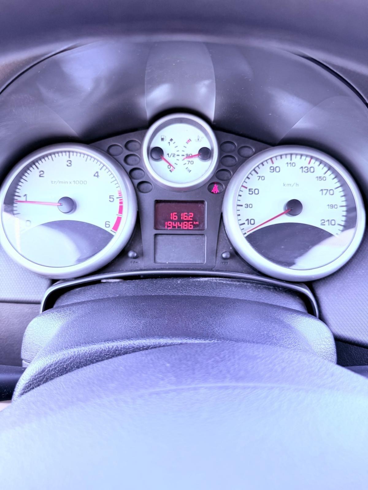 Peugeot 207 1.4 HDi 70CV 5p. Ok neopatentati